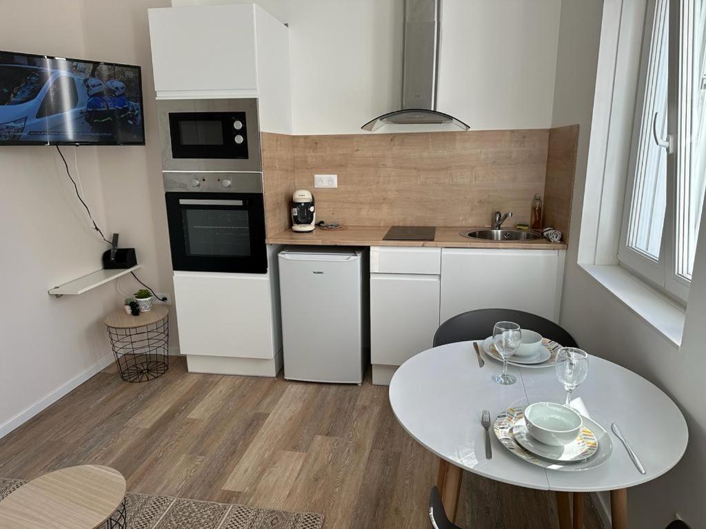 Lerelaisdodileqsl - Cambrai - Hyper Centre - Free Wifi - Ideal Couple & Famille Dış mekan fotoğraf
